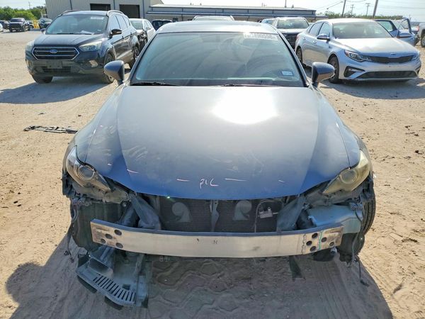 2016 LEXUS IS