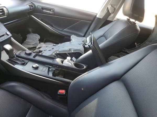 2016 LEXUS IS