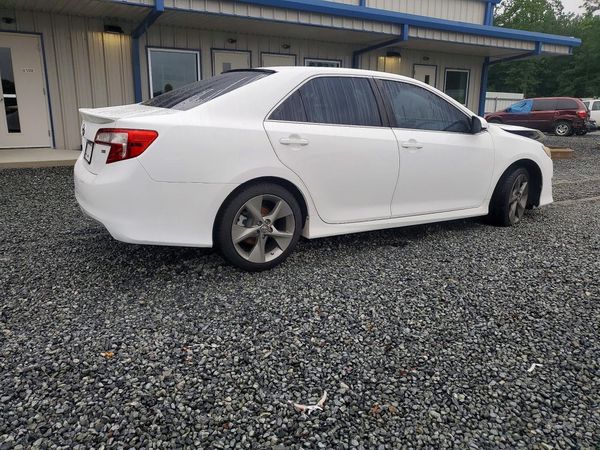 2014 TOYOTA CAMRY