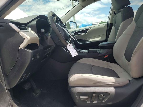 2020 TOYOTA RAV4 XLE HV