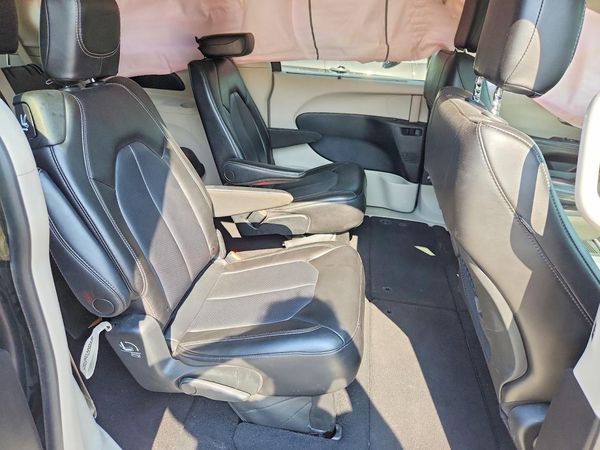 2023 CHRYSLER PACIFICA Touring L — PSRS