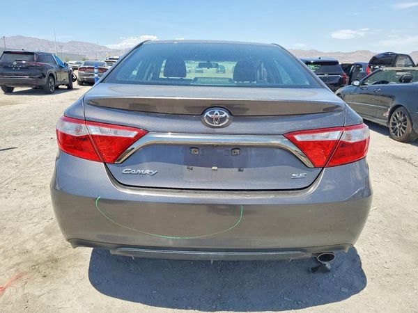 2016 TOYOTA CAMRY