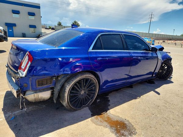 2019 CHRYSLER 300