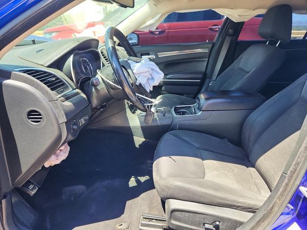2019 CHRYSLER 300