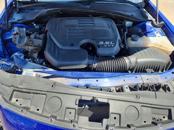 2019 CHRYSLER 300
