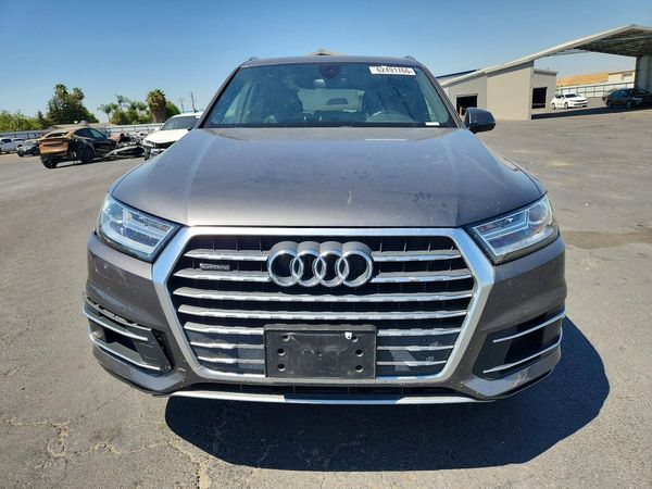 2019 AUDI Q7