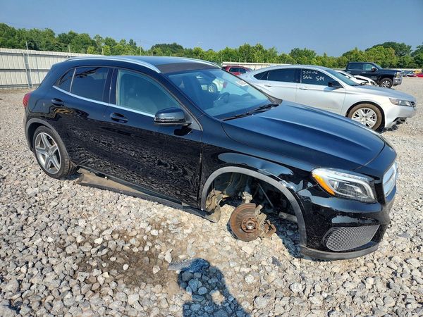 2015 MERCEDES-BENZ GLA GLA250 4-MATIC