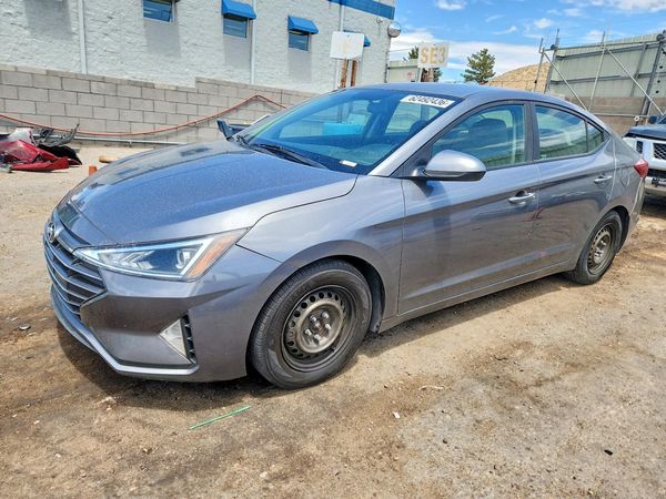 2019 HYUNDAI ELANTRA SE