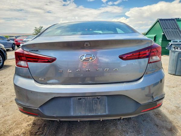 2019 HYUNDAI ELANTRA SE