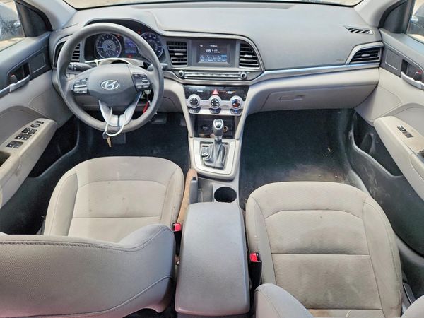 2019 HYUNDAI ELANTRA SE