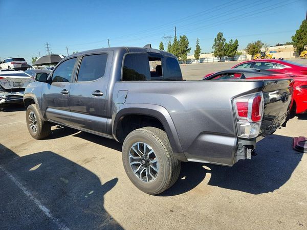 2022 TOYOTA TACOMA SR5