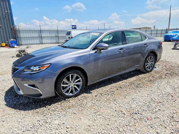 2016 LEXUS ES 300h
