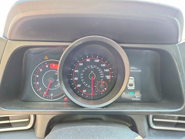 2022 HYUNDAI ELANTRA
