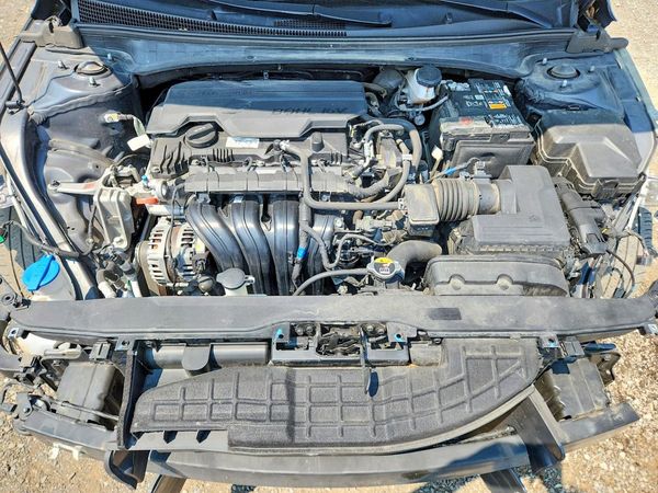 2022 HYUNDAI ELANTRA