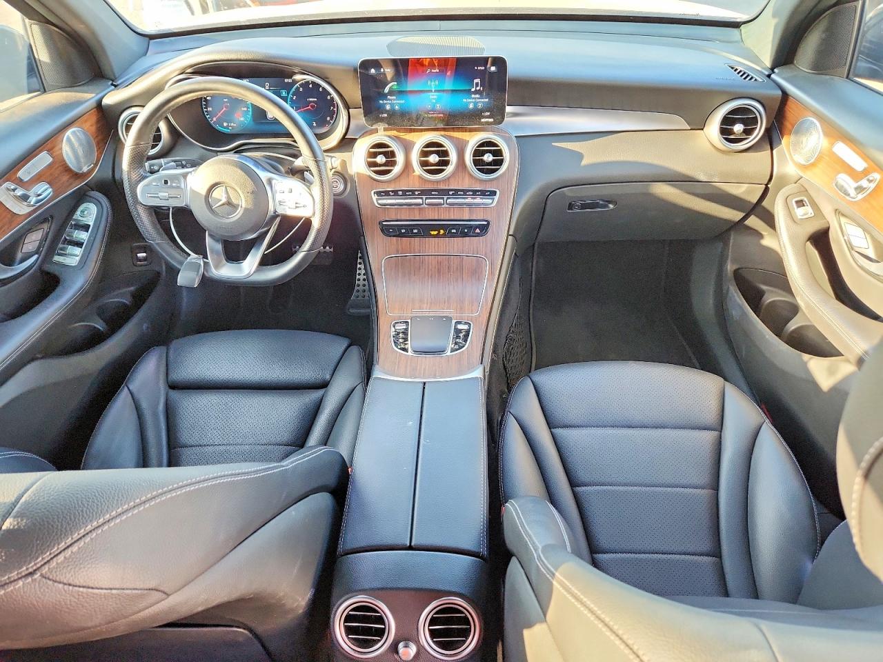 2020 MERCEDES-BENZ GLC GLC300