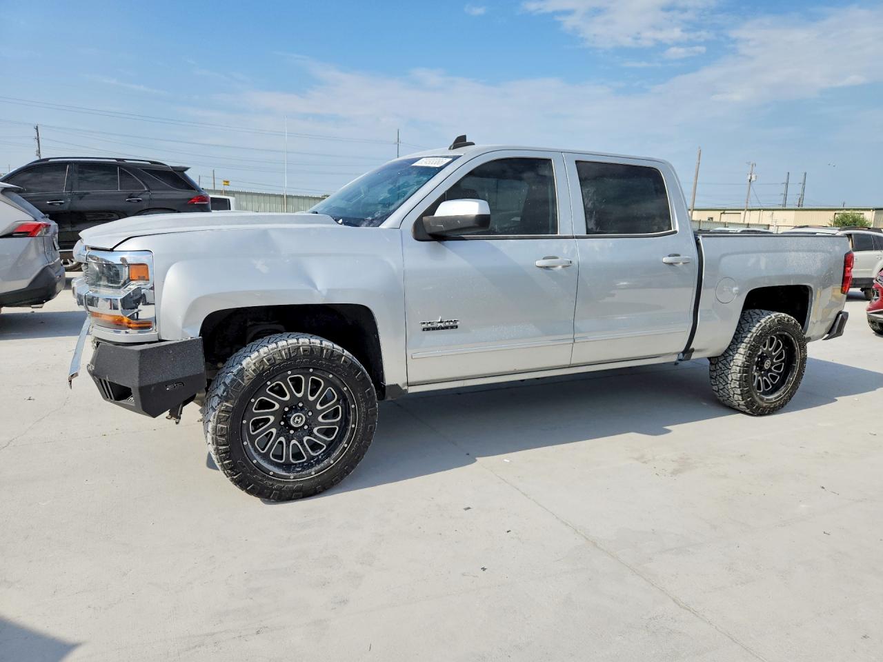2018 CHEVROLET SILVERADO LT