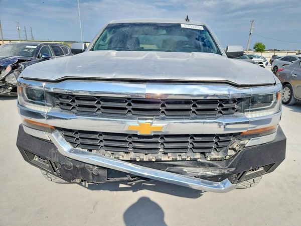 2018 CHEVROLET SILVERADO LT