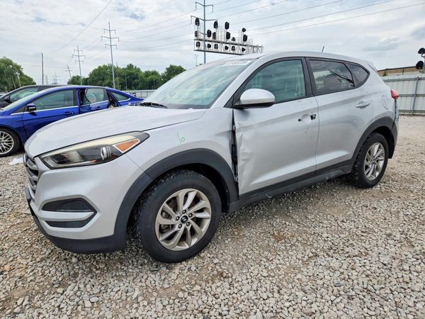 2017 HYUNDAI TUCSON SE (no options)