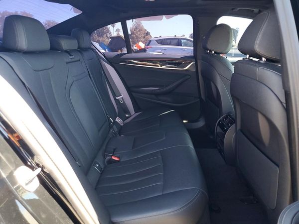 2023 BMW 530E