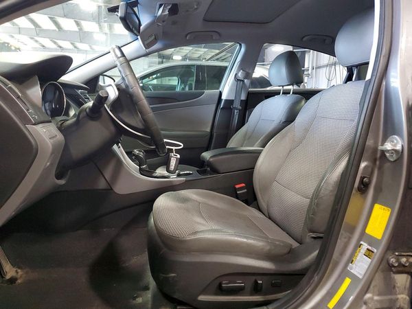 2012 HYUNDAI SONATA Middle level