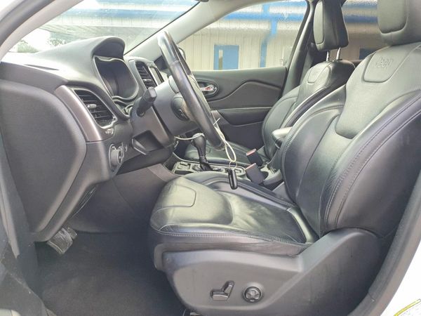 2019 JEEP CHEROKEE LIMITED FWD