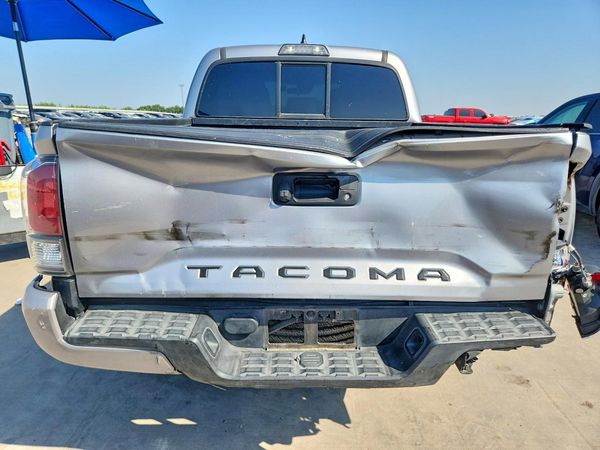 2019 TOYOTA TACOMA SR5
