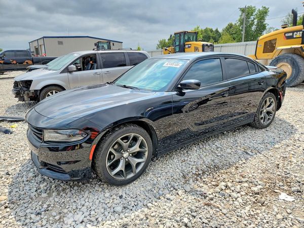 2015 DODGE CHARGER SXT