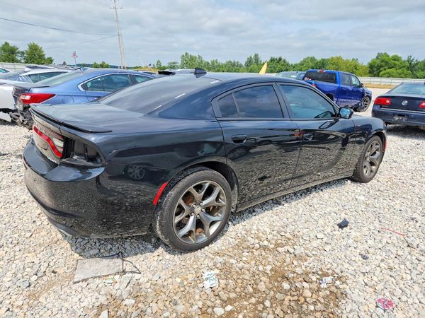 2015 DODGE CHARGER SXT