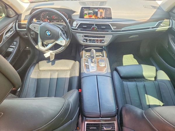 2020 BMW 740 xDrive