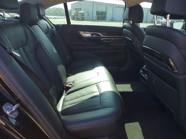 2020 BMW 740 xDrive
