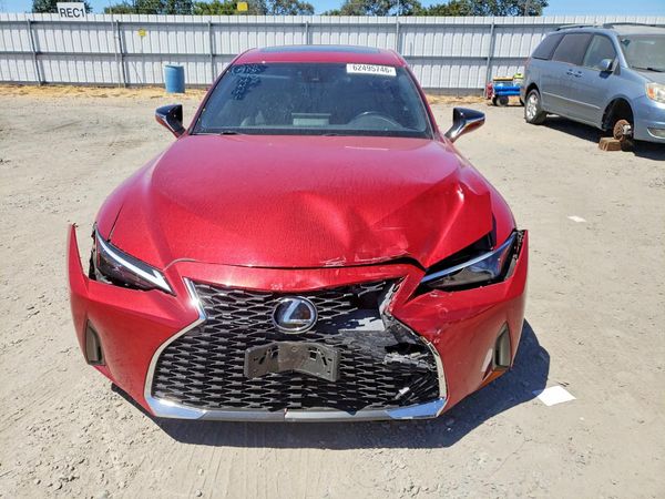 2021 LEXUS IS 300 Comfort