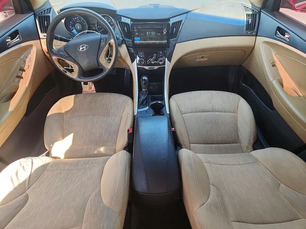 2012 HYUNDAI SONATA Middle-low level