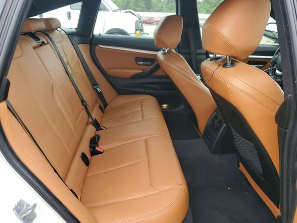 2018 BMW 330 xDrive GT