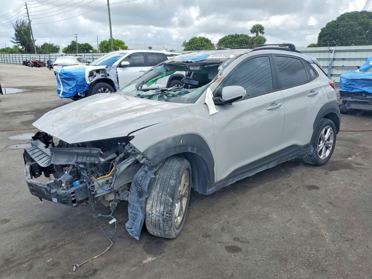 2022 HYUNDAI KONA — Front 3/4