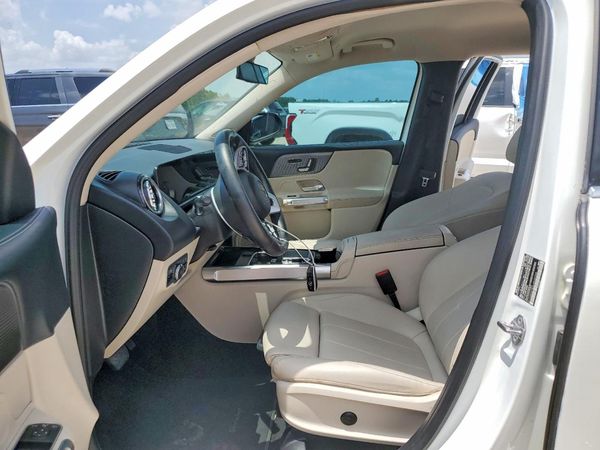 2020 MERCEDES-BENZ GLB GLB250