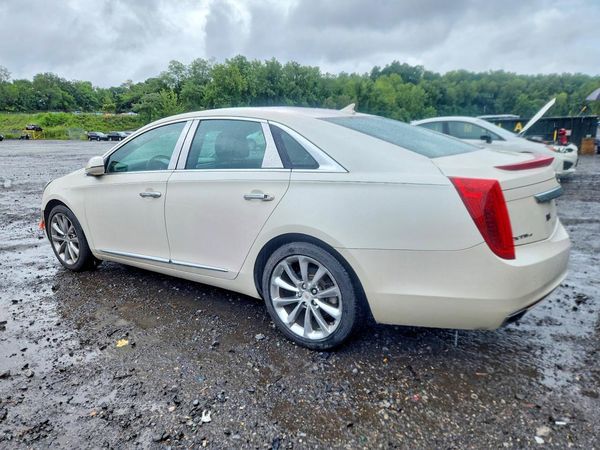 2013 CADILLAC XTS