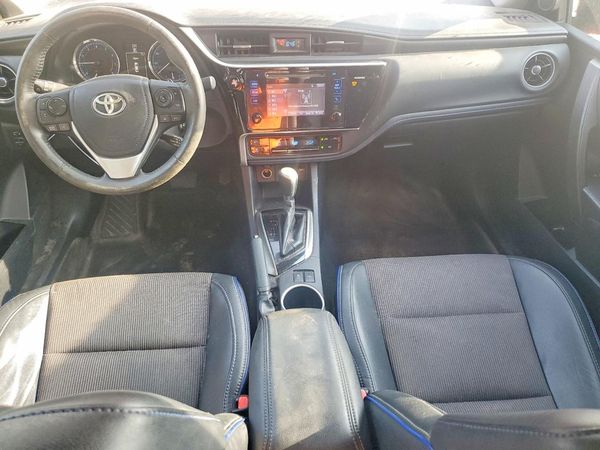 2017 TOYOTA COROLLA