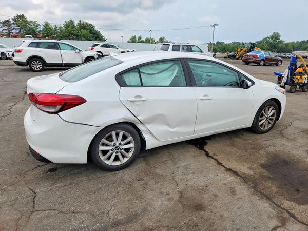 2017 KIA FORTE