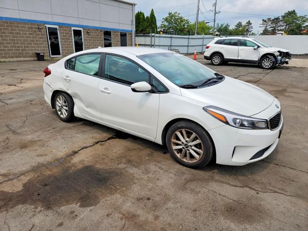 2017 KIA FORTE
