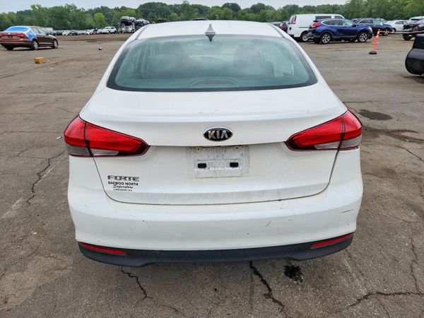 2017 KIA FORTE
