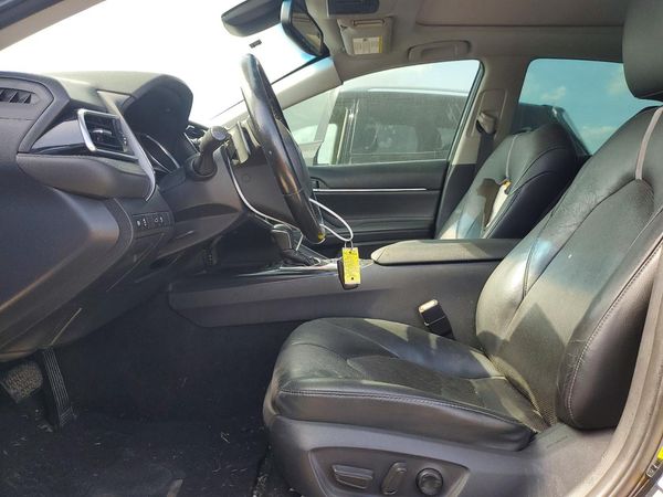 2018 TOYOTA CAMRY