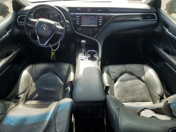 2018 TOYOTA CAMRY