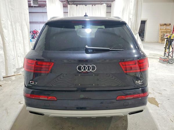 2017 AUDI Q7 quattro Premium Plus
