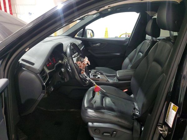 2017 AUDI Q7 quattro Premium Plus