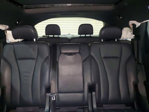 2017 AUDI Q7 quattro Premium Plus