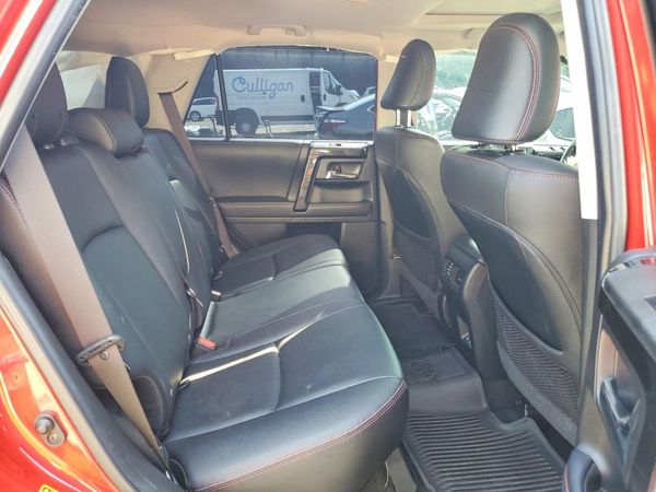 2021 TOYOTA 4RUNNER Venture