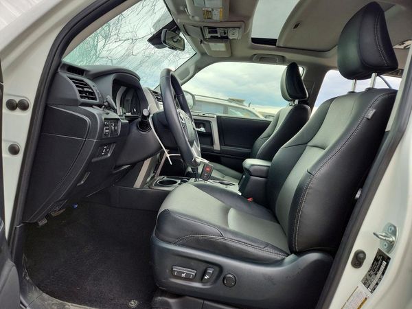 2022 TOYOTA 4RUNNER SR5 Prem