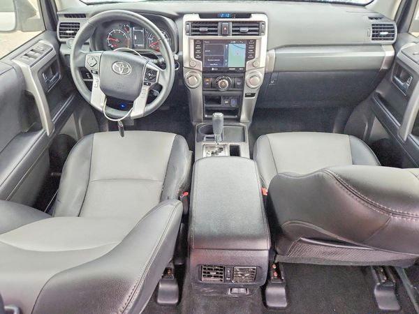 2022 TOYOTA 4RUNNER SR5 Prem