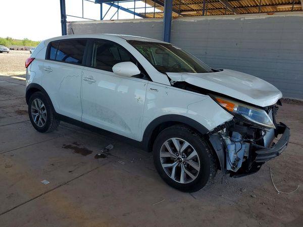 2015 KIA SPORTAGE GL - Middle-low