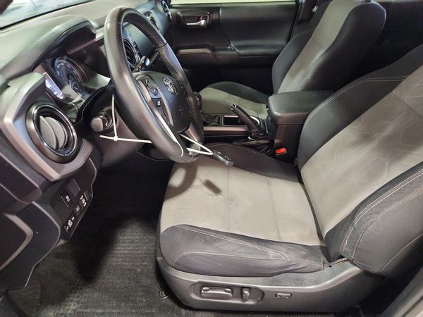 2021 TOYOTA TACOMA SR5
